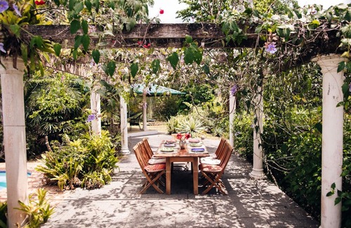 Dominical Villa | Better Than the Beach. Ocean and Valley view. Very private. Beauty everywhere.