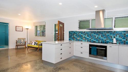 North Creek House | Betty's