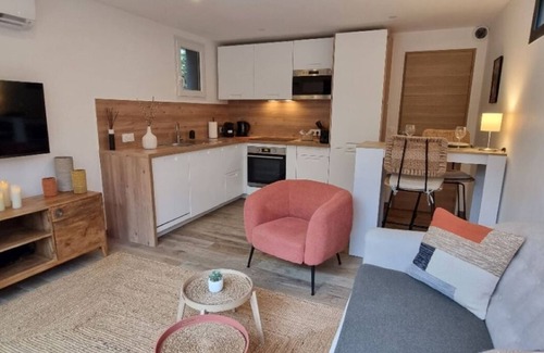 Cabries House | Between Aix-en-Pce and Marseille, fully-equipped detached house, swimming pool
