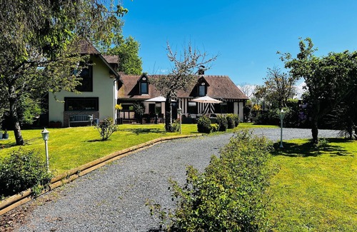 Gonneville-sur-Mer Cottage | Between Deauville and Cabourg: Rent Family House 2Kms Villers-sur-Mer
