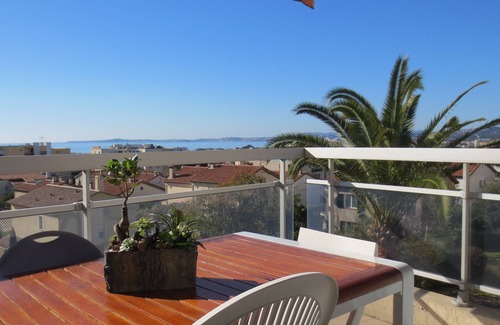 Saint-Laurent-du-Var Apartment | Between Nice and Cannes, panoramic sea view, swimming pool