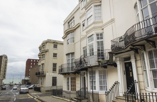 Brighton City Centre Cottage | Between Piers Central by Brighton Holiday Lets