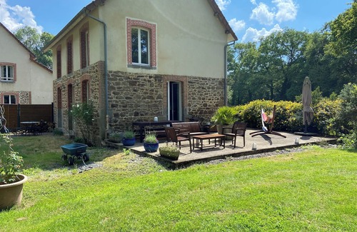 Guipel House | Between Rennes and St Malo; Gamekeeper's house with superb view of the pond