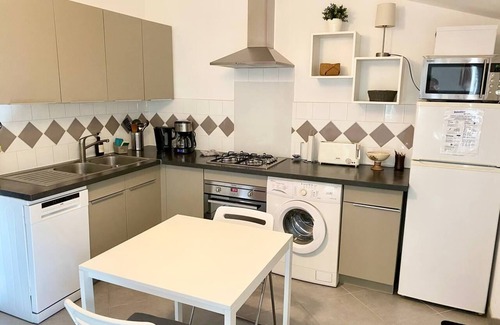 Evenos House | Between sea and countryside, charming self-catering cottage with garden, private spa and BBQ.