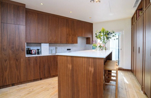Necker Apartment | Between St Germain & Eiffel Tower townhouse view AC 5 bedroom - service options
