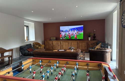 Irodouer House | Between St Malo and Rennes, large 12-bed house Chez Yvonne