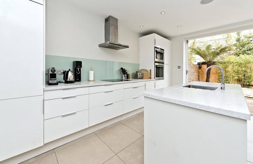 Northcote House | Between the Commons