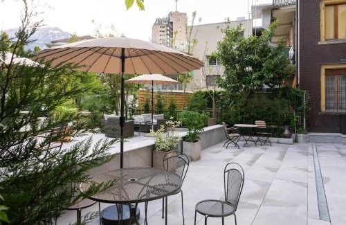 Central Interlaken Apartment | BetweenLakes Studio 1st floor east