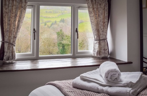 Machynlleth House | Beudy Tanllan - Two Bedroom House, Sleeps 4