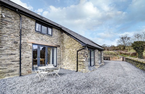 Machynlleth House | Beudy Tanllan - Two Bedroom House, Sleeps 4
