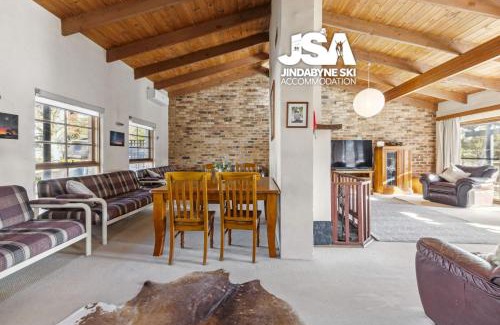 Kalkite House | Beulah by the Lake