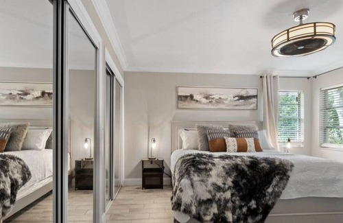 Pine Ridge House | Beverly Hills · Renovated Work & Pet Friendly Home | Near Springs