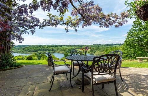 Wadhurst House | Bewl Water View