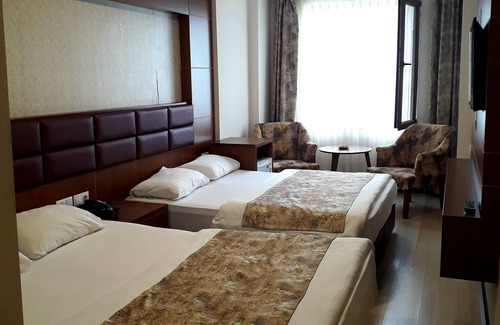 Hopa Hotel | Beyaz Saray Hotel