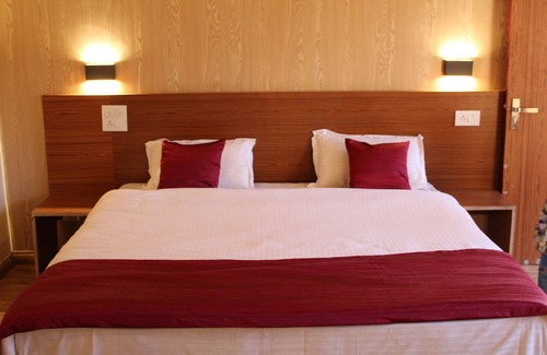 Kanatal Hotel | Beyond Stay Kastura Kanatal