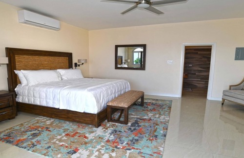 St.Bran's Burg Apartment | Beyond The Sea Tide - King Garden View (lower level)
