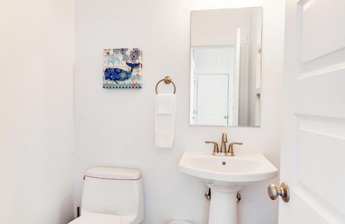 Nelscott House | Beyond the Sea