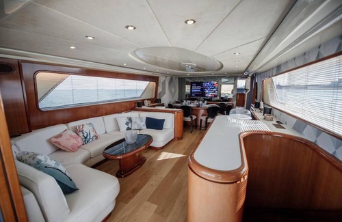 Brindisi Histotic Center Boat Rental | Beyond82: Luxury Yacht in Puglia