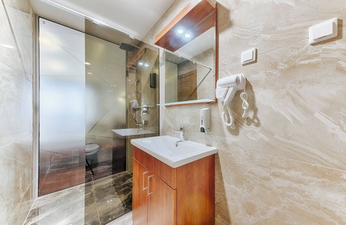 Dobra Voda Hotel | BH Hotel