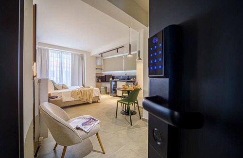 Volos City Centre Apartment | BH962 - C - Suite Volos
