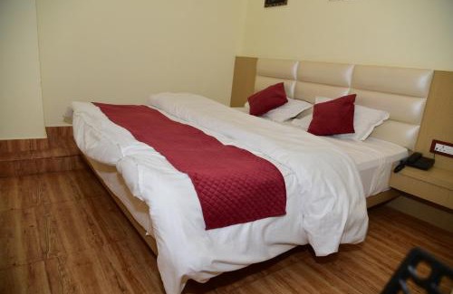 Gorakhpur Hotel | Bhoomi Palace Hotel 2 O and Bella's Bites Restaurant