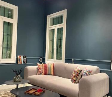 Gemmayzeh House | Bhub 5 Bedrooms Guesthouse in Gemmayze