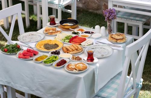 Bozcaada Hotel | Bi Salkım Bozcaada Otel