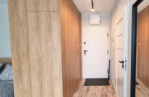 Srodmiescie Apartment | Biała Kamienica 54- Piotrkowska, Manufaktura, ZOO, prywatny parking