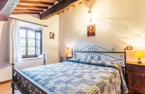 Passignano sul Trasimeno Apartment | Biancolilla Two-Bedroom Apartment for 4 people - second floor with stairs