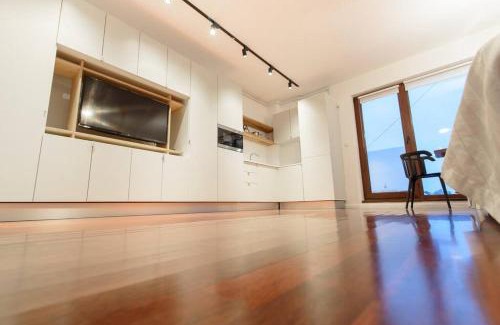 Bucharest City-Centre Apartment | Bianco 19 - central studio Universitate - Old Town