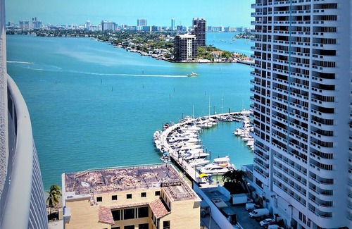 Edgewater Condo | BiBo Rentals at Opera Tower