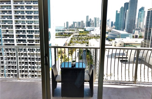 Edgewater Condo | BiBo Rentals at Opera Tower