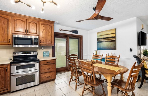 Bid-a-wee Beach House | Bid A Wee Beach House & Bungalow l Sky Deck Gulf Views l Private Beach
