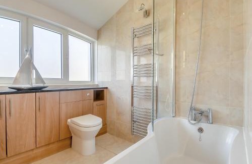 Wroxham House | Bide-A-Wee