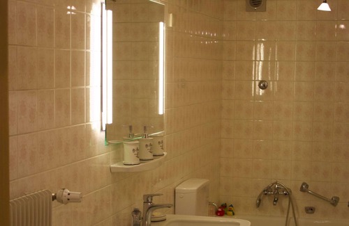 Neustadt-Gimmeldingen Apartment | Biengarten Residenz - apartment/apartment, bathroom, toilet, non-smoking