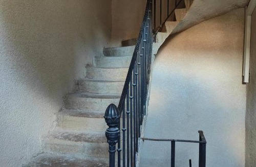 L'Arbresle Apartment | Bienvenue à L'Arbresle et son cœur historique !