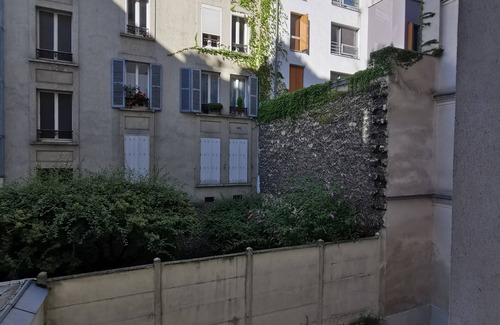 19th Arrondissement Apartment | Bienvenue à Paris 19 :)