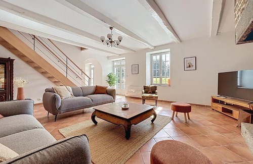 Jullouville House | Bienvenue au Gîte Cassa