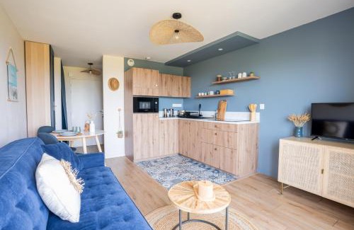Saint-Cast-le-Guildo Apartment | Bienvenue au studio L'escale Bleue avec vue mer et sur le Cap Frehel