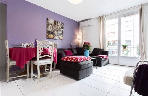 Saint Michel Apartment | ❤️BIENVENUE in TOULOUSE T3 furnished near center 2 to 6 people Parking, lift