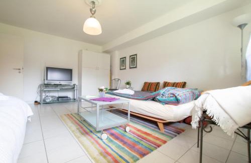 Buderich Apartment | Big 1 Room Apartment - 15 Min Messe DUS
