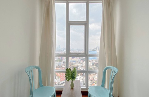 Chinatown Apartment | Big and Cozy 3BR Apartment Lucky Tower Residence
