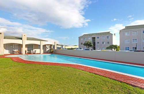 Trawal Apartment | Big Bay Beach Club 22 Bloubergstrand