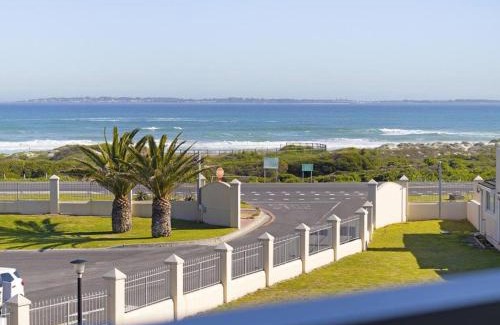 Trawal Apartment | Big Bay Beach Club 22 Bloubergstrand