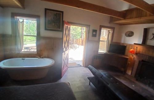 The Village House | Big Bear Lake - Tulip Lane Cabin #26
