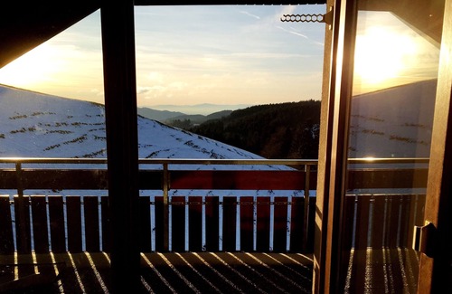 Sankt Maergen Apartment | Big, beautiful apartment with panoramic views