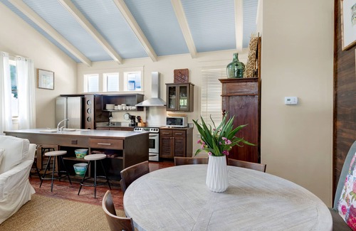 Sunnyside House | Big, & beautiful Parkshore Drive home w/large porch, free WiFi - close to beach
