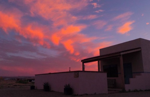 Study Butte-Terlingua House | Big Bend Bungalow B