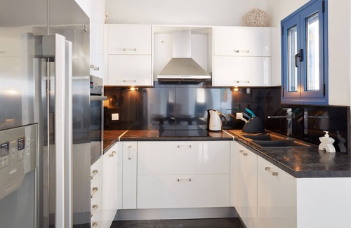 Kea House | Big Blue - Absolute sea views and pool