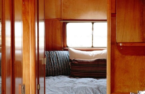 Monument Manor RV Rental | BIG BLUE of Wonder Valley